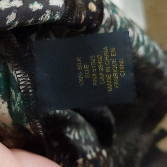 Cynthia Steffe Ruffle V Neck Animal Print Straight Silk Dress Size 12 - Picture 13 of 13